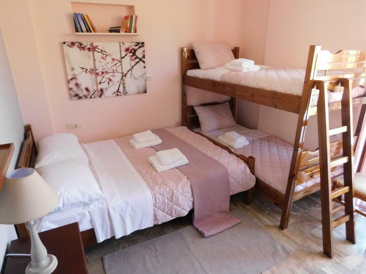A Bright Home Away From Home Parálion Ástros エクステリア 写真