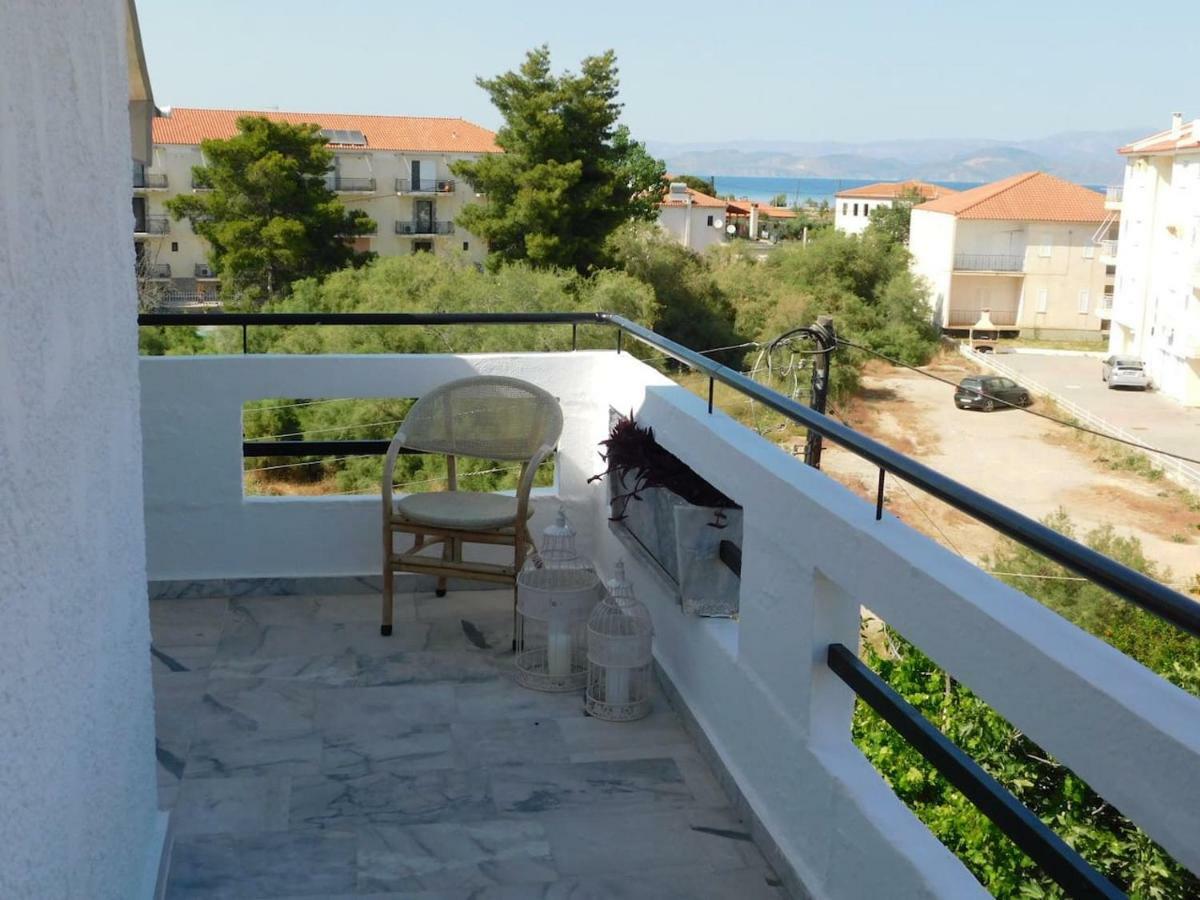 A Bright Home Away From Home Parálion Ástros エクステリア 写真