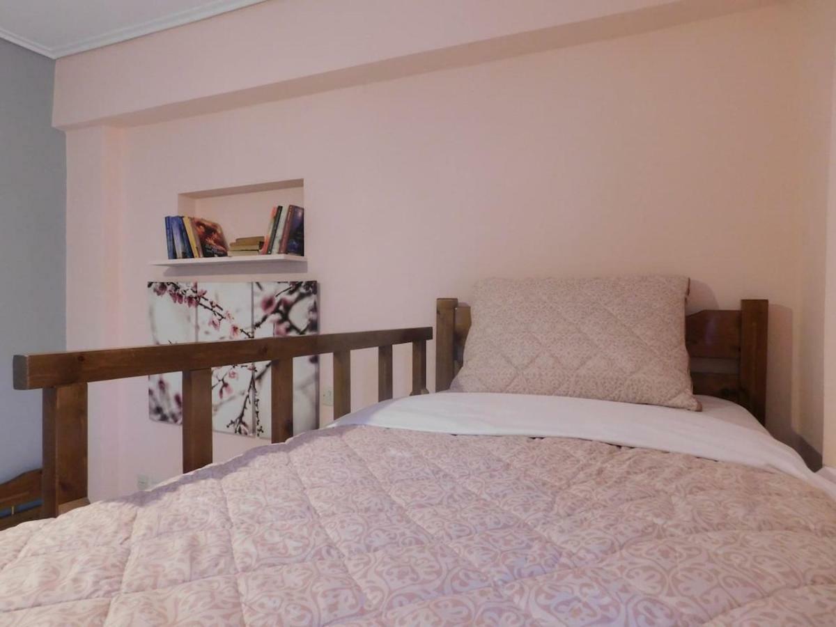 A Bright Home Away From Home Parálion Ástros エクステリア 写真